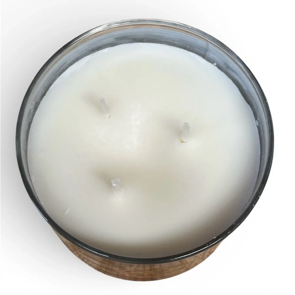 Bath & Body Works Hot Fudge Drizzle 3-Wick Candles - Picture 3 of 6